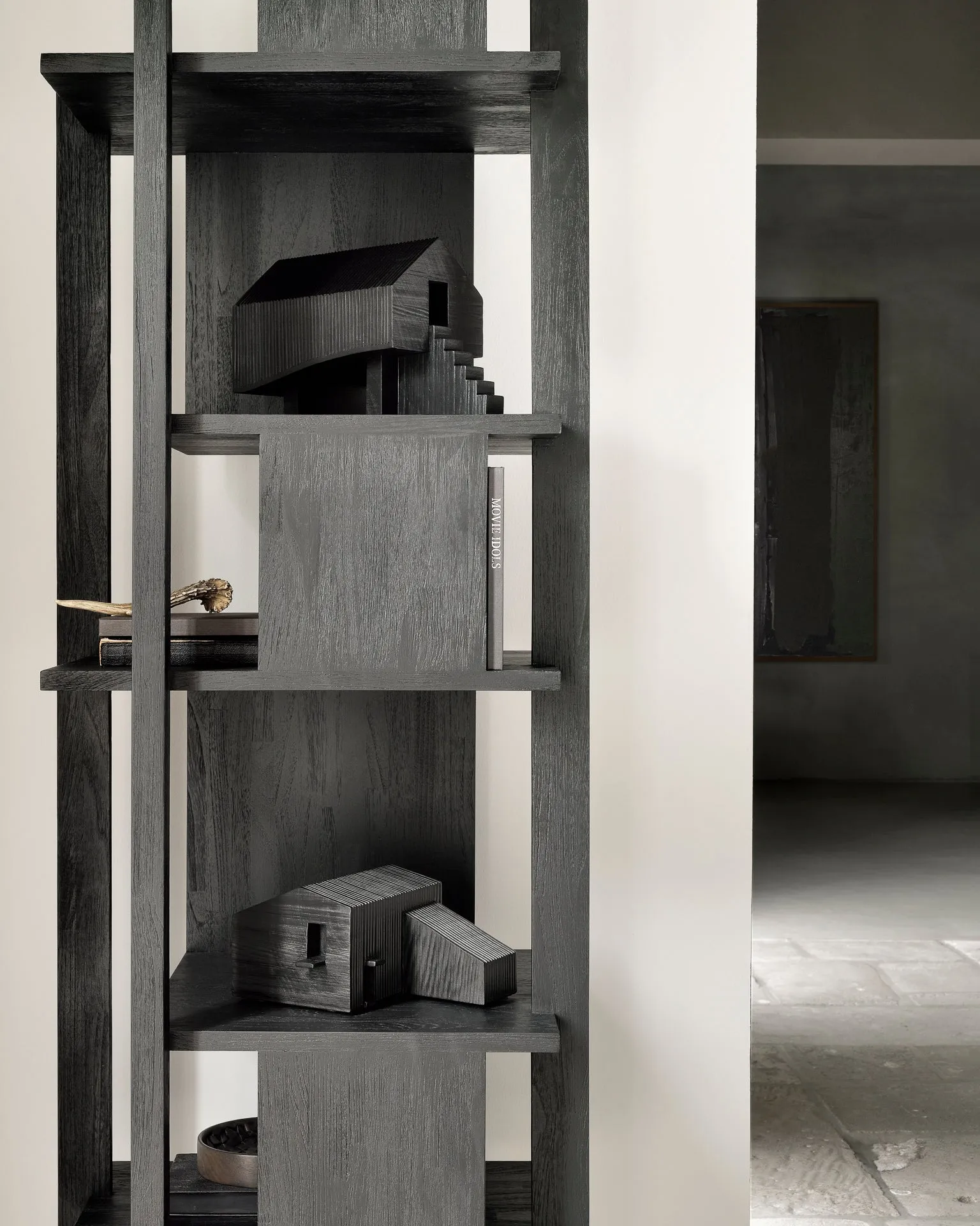 Black Mahogany Deco Object | Ethnicraft Stilt House