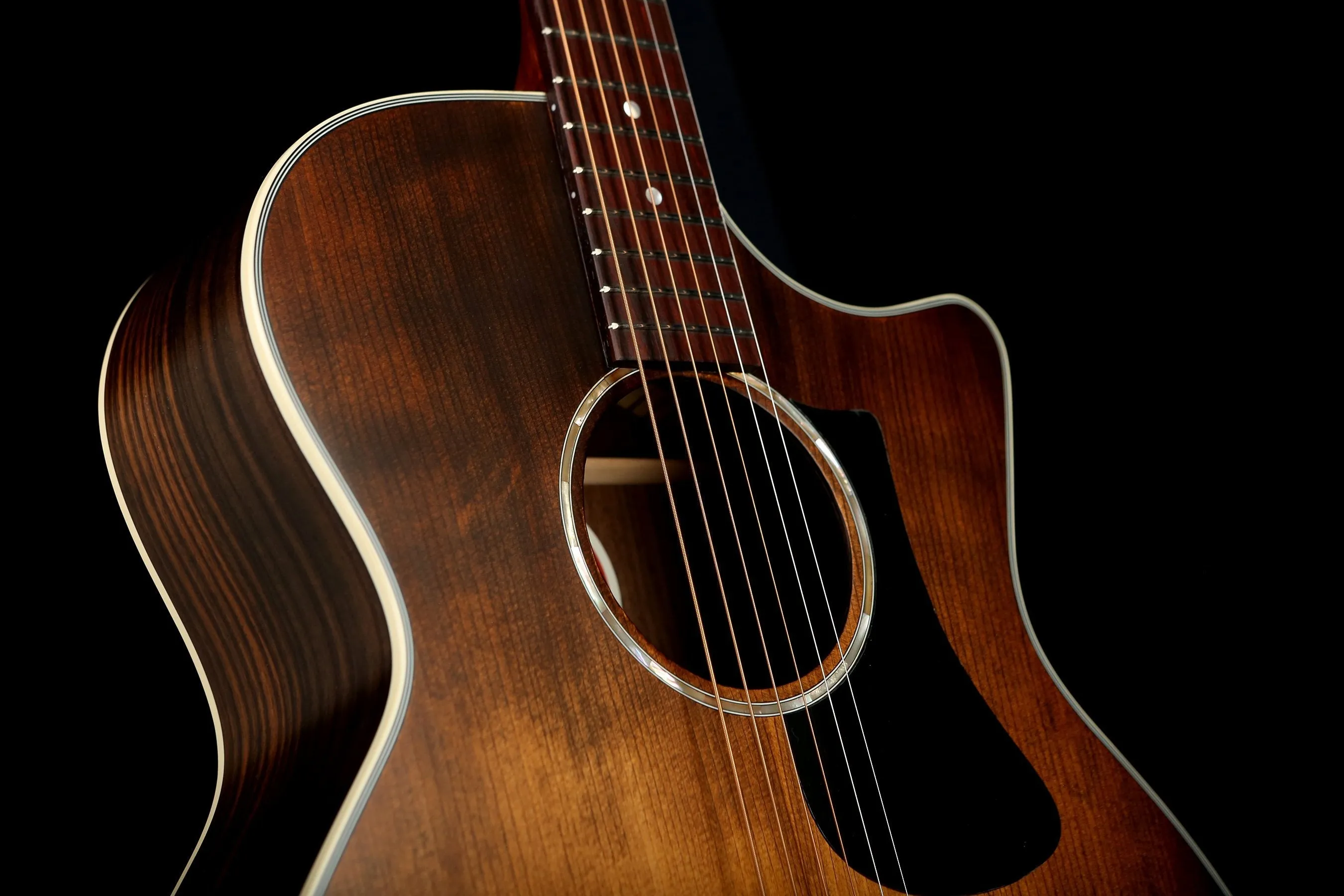 Eastman PCH2-GACE-CLA Grand Auditorium 'Classic Finish' Acoustic Guitar