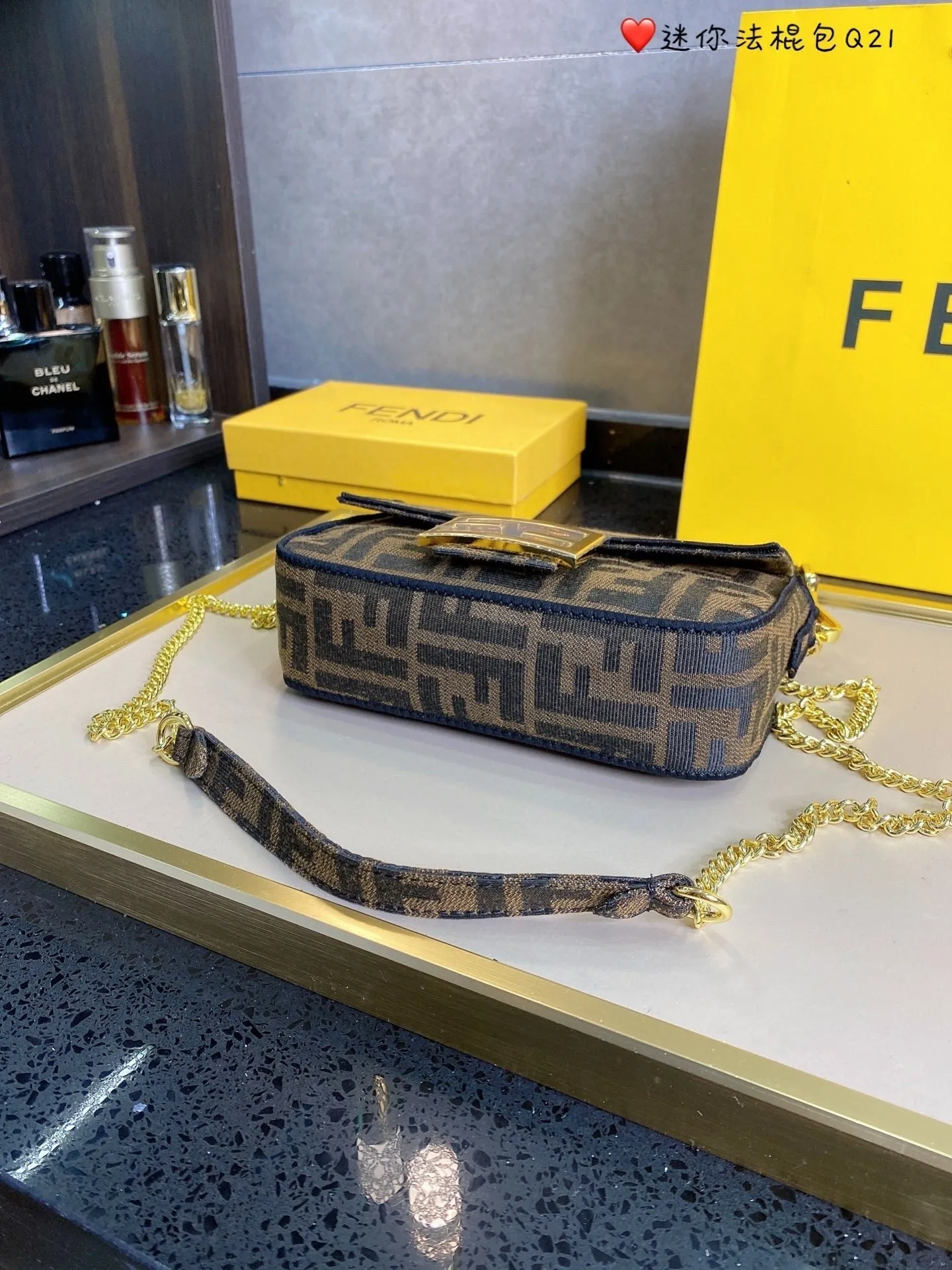EN   Designer bags by Fendi 135