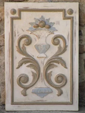 Henri II walnut panel – cream with floral motifs